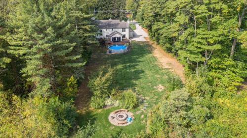South Haven House | Off The Hook Spacious Home with Pool Firepit Large Yard