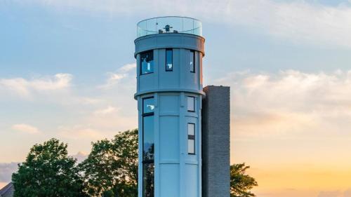 Lembeek Apartment | Off Tower Hotel