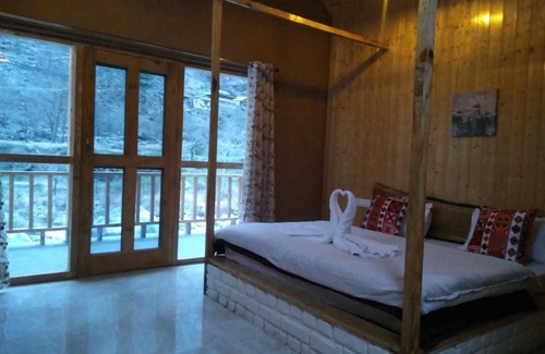 Banjar Hotel | Offbeat Abodes - Tirthan Valley