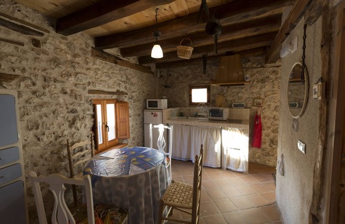 Cuellar House | OFFER WINTER BONITA BOX SOURCES