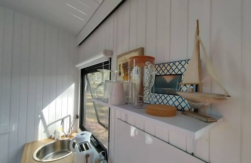 Deepwater House | Ohana Hut by Tiny Away