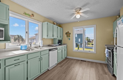 Island Quay House | Ohana in Atlantic Beach, NC (Pet Friendly)
