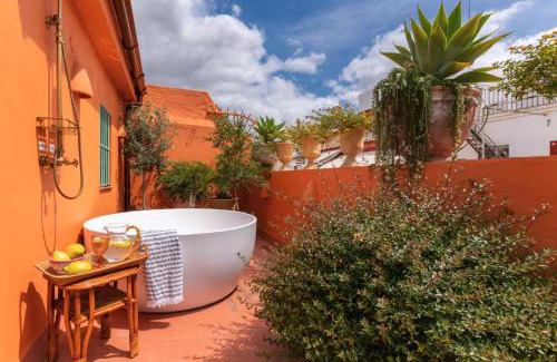 Santa Cruz Apartment | Ohliving Cathedral View