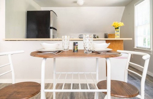 Lincoln Terrace Apartment | OKC 9 · Charming Carriage Cottage from 1920`s!
