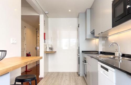 Beato Apartment | Olaias Lisbon 2 bed near Metro 2
