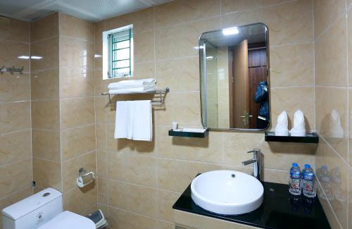 Cam Pha Hotel | Olala Hotel