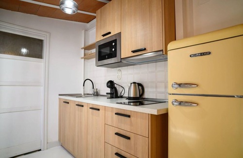 Mirasierra House | old chicken coop apartment