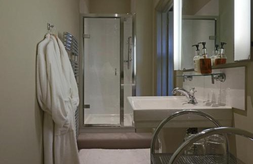 Olveston House | Old Church Farm