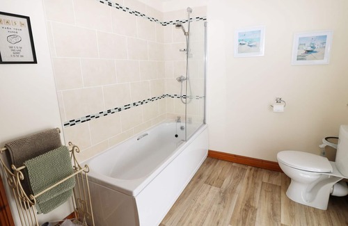 Calwich Cottage | OLD HALL COTTAGES, pet friendly, with a garden in Mayfield