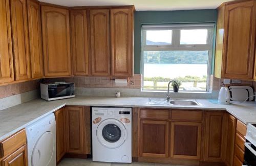 Ring of Kerry House | Old lake house