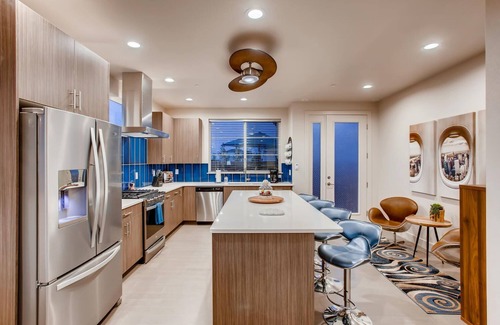 Fort Collins House | Old Town Group Retreat - New to Brewery District!