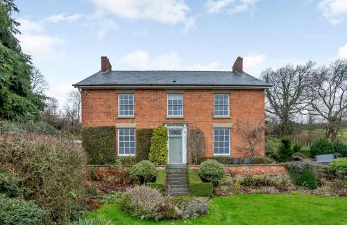 Newtown House | Old Upper Gwestydd