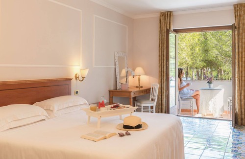 Laura Hotel | Oleandri Resort