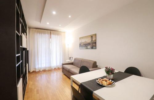 Tor di Quinto Apartment | Olimpico Chic Home - Free Parking, Balcony, AC, Wi-Fi