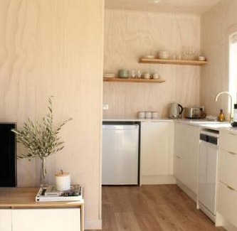 Waipara House | Olive Grove Cabin Waipara