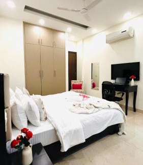 DLF City Apartment | Olive Service Apartments - DLF Cyber City