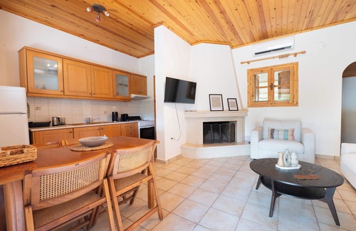 Eva House | Olivilla Garden Retreat – A Peaceful Escape