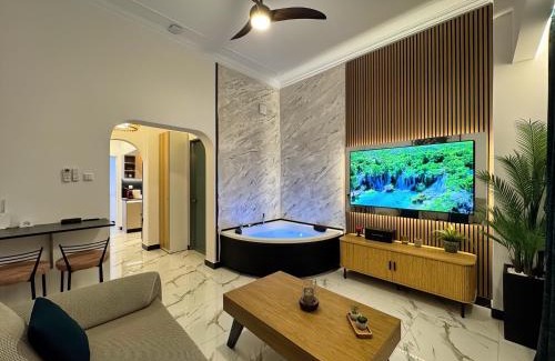 Larissa Apartment | Olympus Luxury Collection - Spa Suite with Jacuzzi - City Center