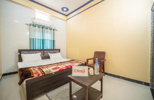 Faizabad House | Omji Char Bhuja Dham Ashram - 2km from Ram Temple