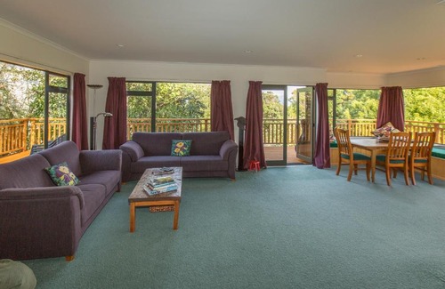 Omori House | Omori Lake Escape - Holiday Home