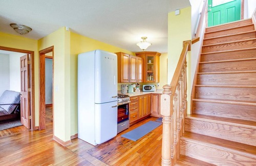 Notre Dame House | On Campus Home Updated Steps From Hesburgh - 10+