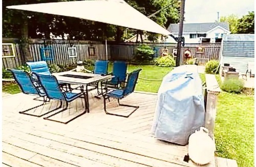 Pointe-du-Chene Cabin | On Pointe!