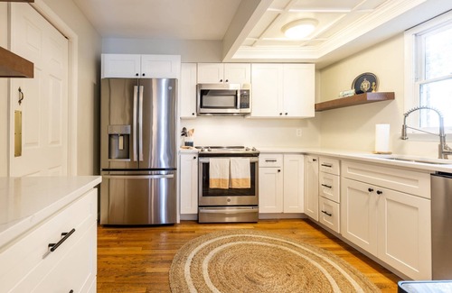 Historic District House | On-Site Parking, Steps to USNA Gate 3 and Private Patio at Historic Gatehouse