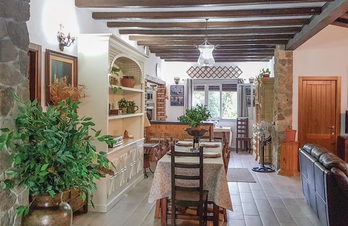 Jimena de la Frontera House | On the banks of the Guadiaro River you will find the vacation country house Vega El Dorado.