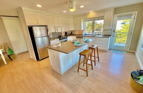 Broadkill Beach House | ON THE BEACH. PET-FRIENDLY. LINENS INCLUDED.