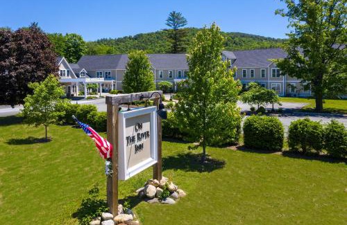 West Woodstock Hotel | On the River Inn