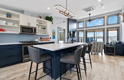 Brooklyn Villa | On The Rocks Oceanfront Villa