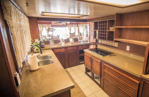 Haleiwa House | ON THE SAND! Chuns Reef Beach House - Oceanfront Main House - A/C - Beach Toys