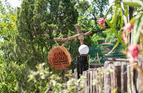 Huong Thuy House | ONA HOME - Entire Hue-styled garden house nearby a pine hill