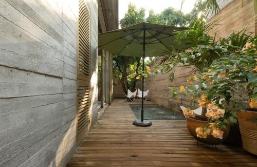 Saladita House | Ona & Nami - Casa Macu Saladita surf break