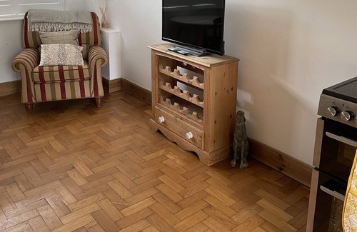 Abingdon Cottage | ONE BEDROOM ANNEXE