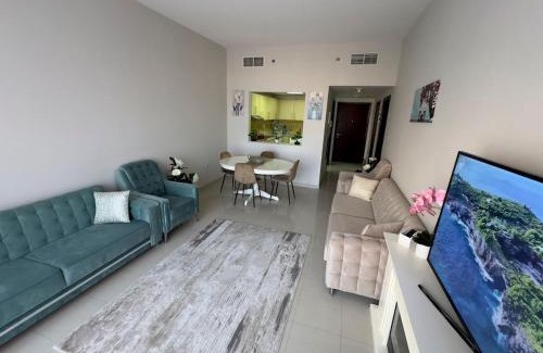 Bab Al Bahr Apartment | One Bedroom apartment on the beach! For you and your family