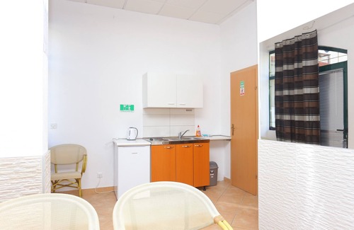 Dugi Rat Apartment | One bedroom apartment with air-conditioning Dugi Rat, Omiš (A-15516-a)