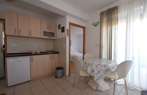 Vantacici Apartment | One bedroom apartment with balcony Vantačići, Krk (A-22765-b)