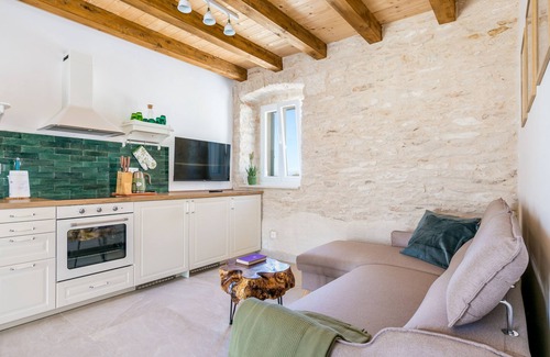 Skrip Apartment | One bedroom apartment with terrace Škrip, Brač (A-23826-b)