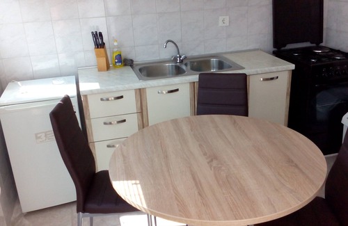 Metajna Apartment | One bedroom apartment with terrace and sea view Metajna, Pag (A-6336-g)