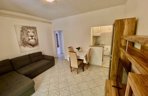 Zaklopatica Apartment | One bedroom apartment near beach Zaklopatica, Lastovo (A-8342-a)