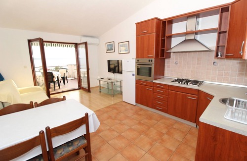 Kolan Apartment | One bedroom apartment near beach Mandre, Pag (A-6284-d)