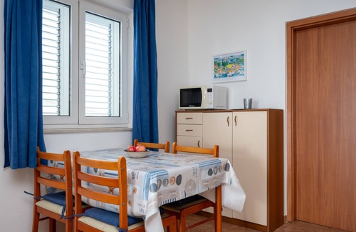 Mandre Apartment | One bedroom apartment near beach Mandre, Pag (A-4092-d)