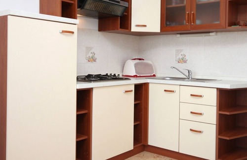 Lun Apartment | One bedroom apartment near beach Lun, Pag (A-3320-c)