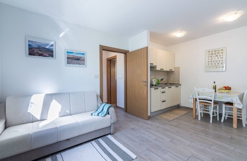 Jurandvor Apartment | One bedroom apartment with terrace Jurandvor, Krk (A-24113-a)