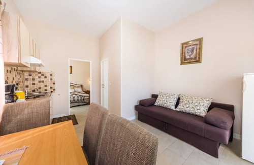 Zaton Apartment | One bedroom apartment with terrace Zaton, Zadar (A-15000-d)