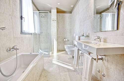 Dalmine Hotel | One Hotel & Restaurant