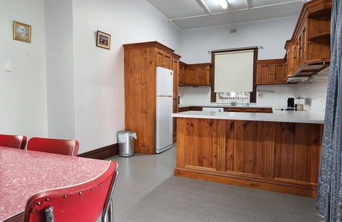 Maitland House | One of Maitland's original homes, transformed into a quality place to holiday.