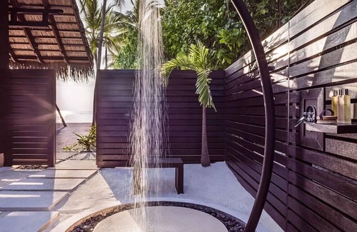 Reethi Rah Apartment | One&Only Reethi Rah, Grand Sunset Residence, Beach View From The Balcony!