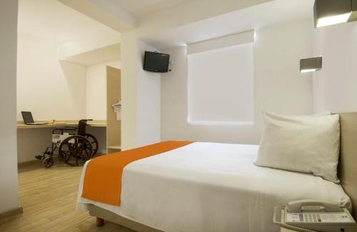 San Pedro Totoltepec Hotel | One Toluca Aeropuerto